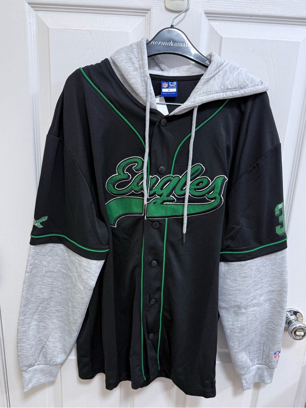NWT Philadelphia Eagles Hooded Baseball Jersey in Black, Kelly Green, Size L